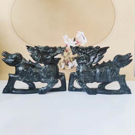 天然独山玉麒麟摆件招财镇宅黑玉石麒麟送子办公室家居风水开业