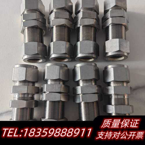 SS-1010-61世伟洛克5/8in卡套锈钢卡套管接头，议价