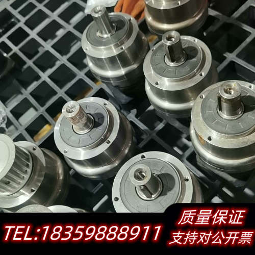 精锐行星减速机AE090 速比25：1 输入端安装孔对角90议价