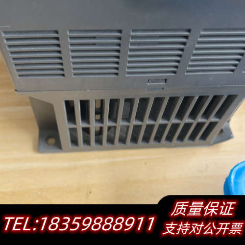 变频器故障机VFD45AMS43ANSAA。坏换下，模议价