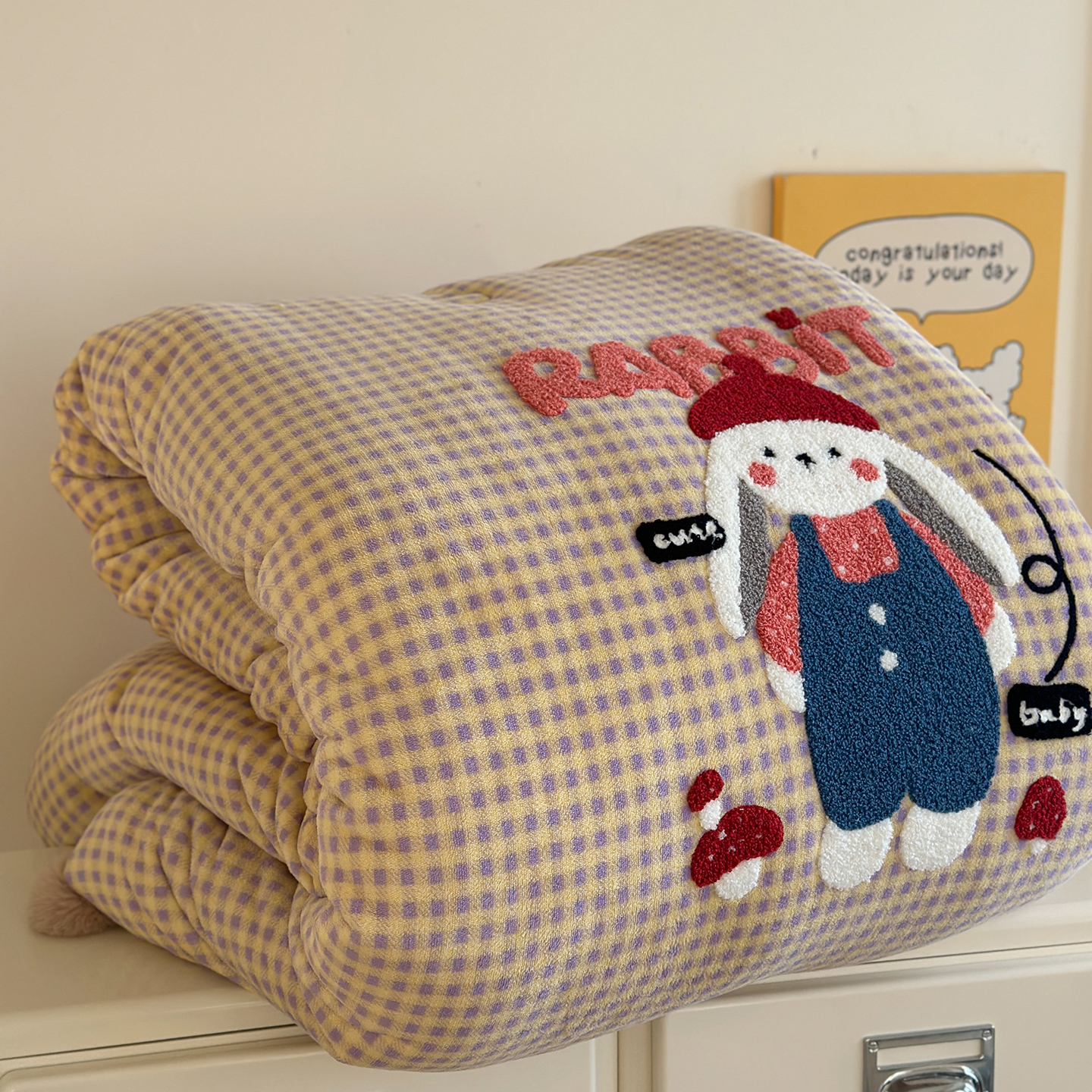 冬季牛奶绒毛巾绣豆豆被可爱卡通冬被a类母婴级单人儿童被子被芯