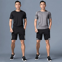 Два набора за раз, спортивные беги [быстро вдыхают]]