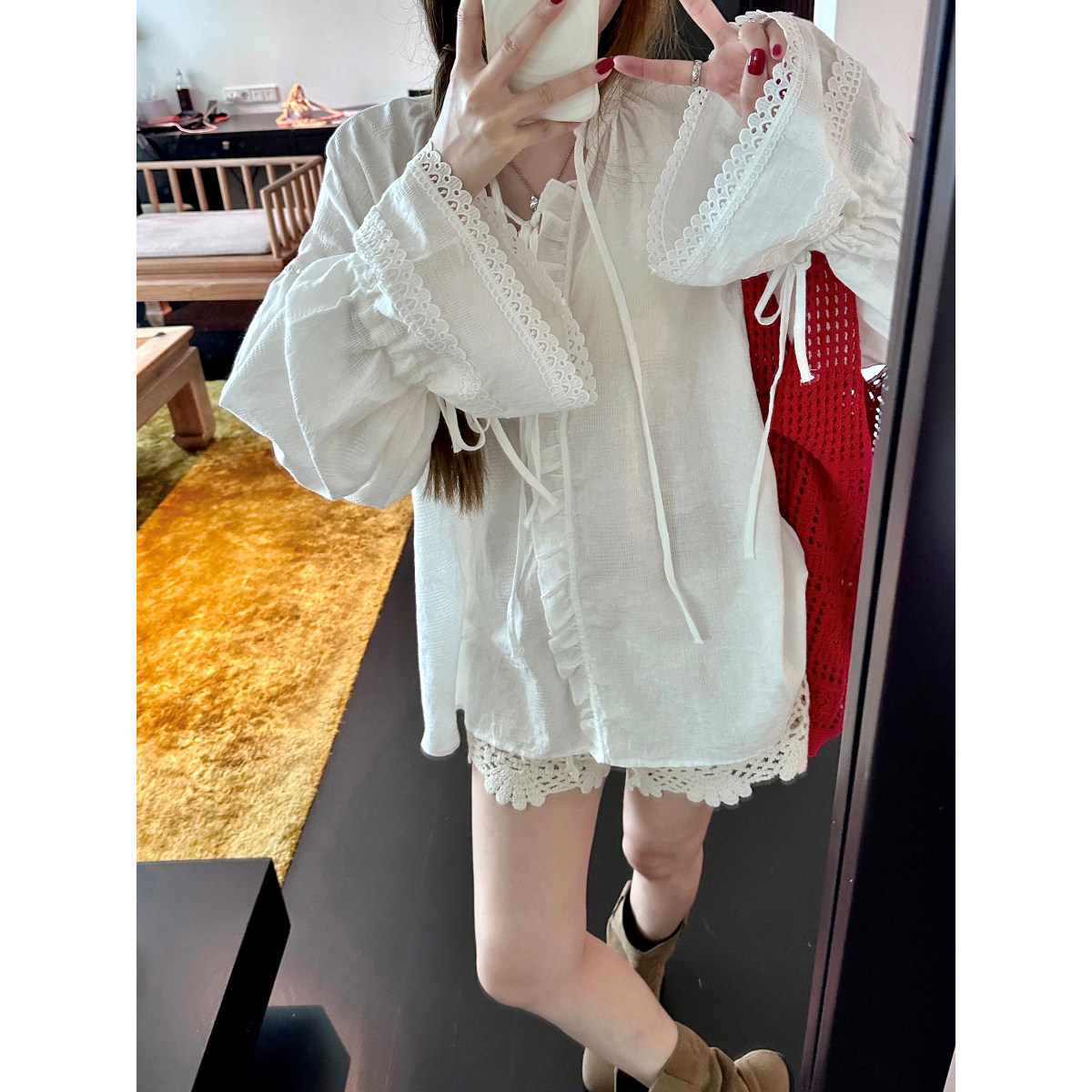 女主风白色重工拼接蕾丝花边衬衫2025新款轻奢高级感系领漂亮上衣
