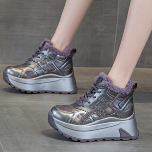 ZFCQ新款厚底内增高休闲鞋女款加绒加厚2026冬水钻全皮保暖高帮鞋