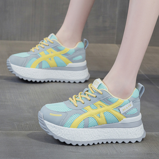 ZFCQ香港厚底内增高休闲运动鞋女款真皮2026夏新款舒服阿甘德训鞋