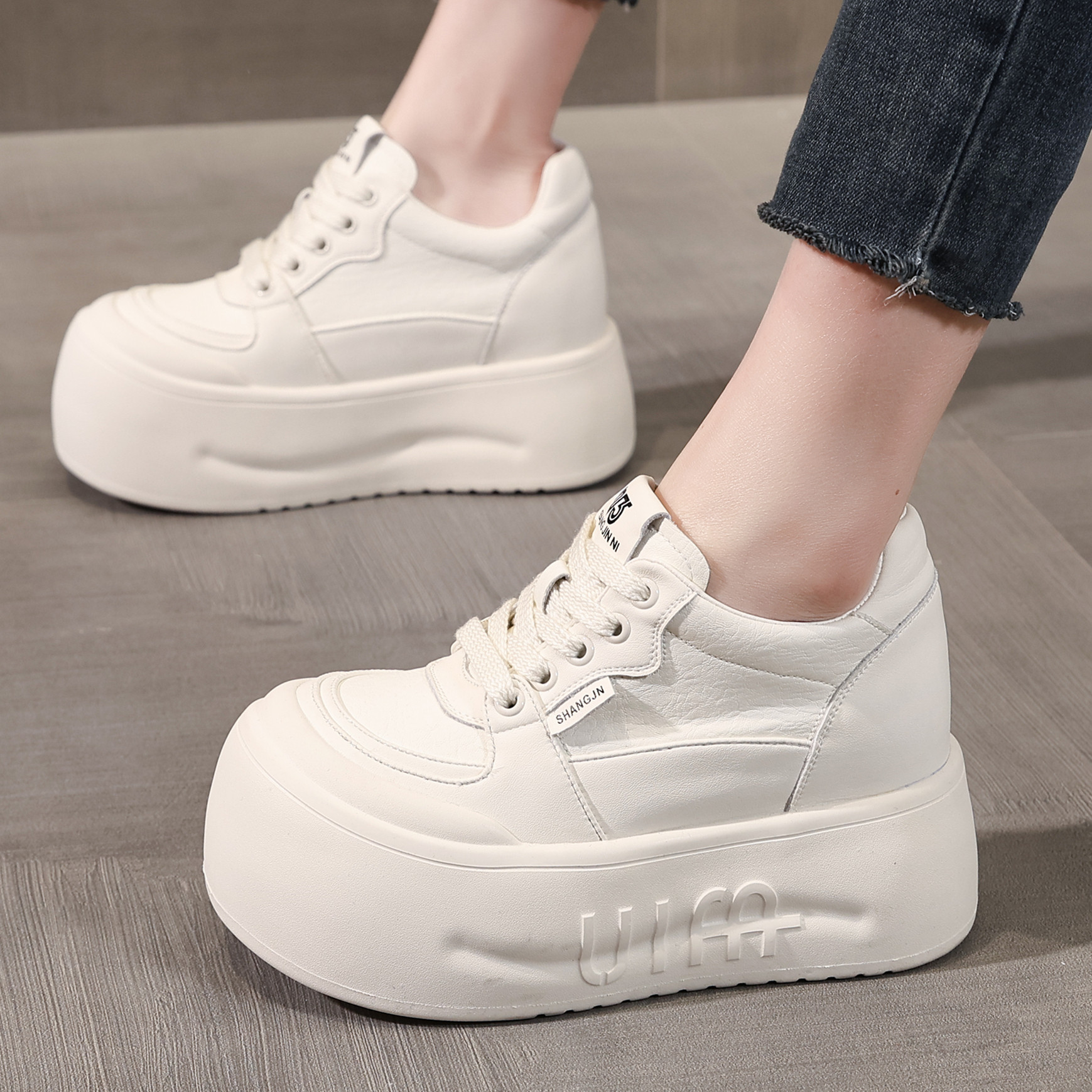 ZFCQ新款厚底松糕内增高小白鞋女款真皮2026春丑萌小个子8cm潮鞋