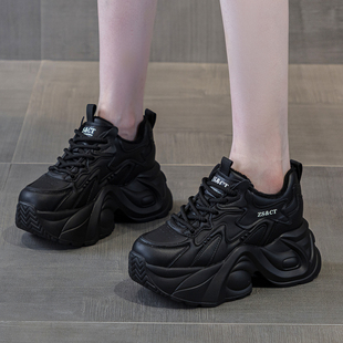 ZFCQ香港新款厚底内增高老爹鞋女款真皮2026春8cm轻便黑色运动鞋