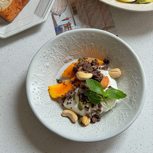 陶瓷纯手捏陶瓷森林面碗益子烧日本森女风作家款 浮雕小树粗陶碗