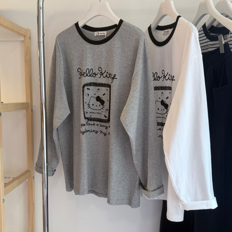 26春 撞色领口宽松韩系卡通小猫印花方块蕾丝刺绣圆领长袖女士棉T