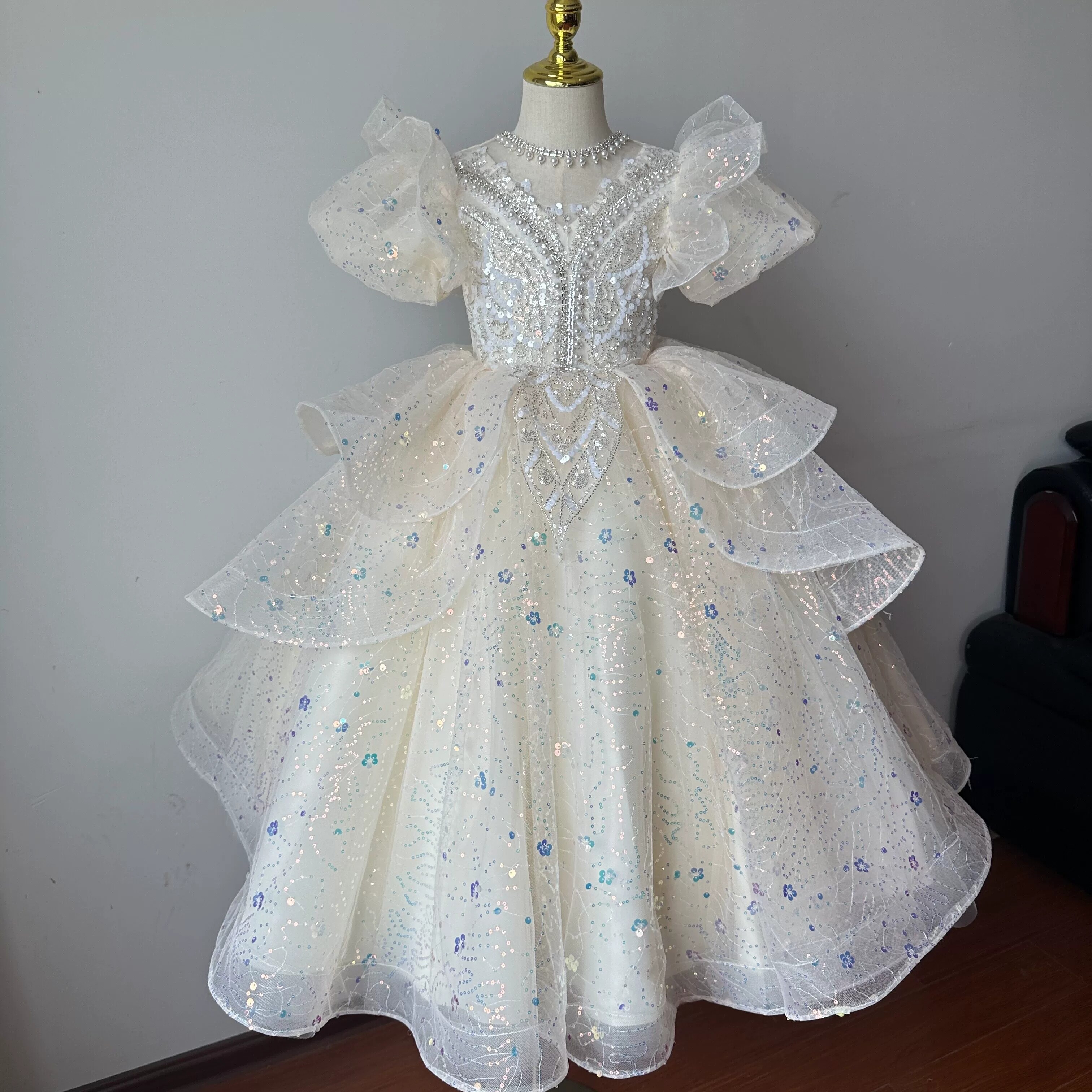 出租儿童礼服裙主持人生日宴会公主裙高端轻奢花童婚礼钢琴演奏服图片