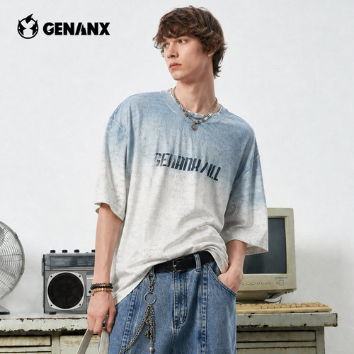 GENANX闪电潮牌蓝白渐变水洗短袖2026夏季新款报纸暗纹美式T恤