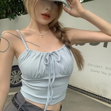 甜辣妹蓝色吊带背心女装夏季设计感小众内搭性感短款露脐外穿上衣