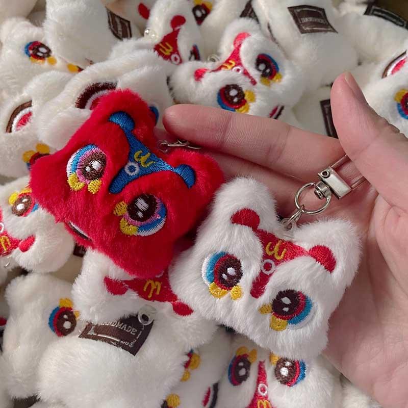 小红书同款国潮醒狮毛绒书包挂件