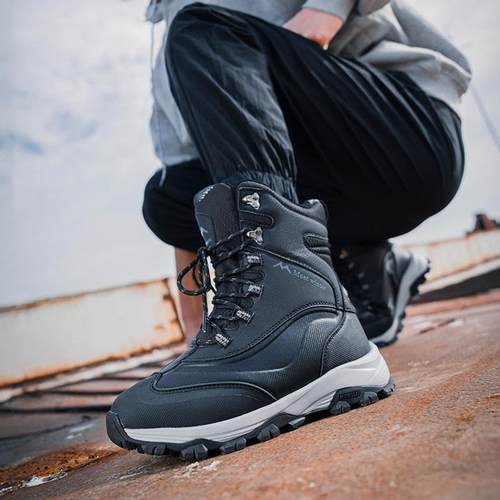 东北旅游保暖防水防滑雪地靴