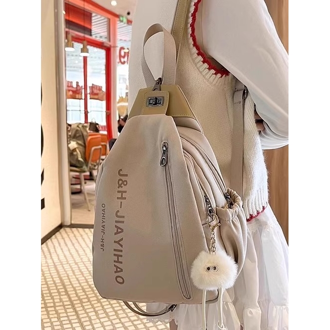 法国CavienKIon双肩包女多功能休闲胸包大学生轻便旅行斜挎包书包