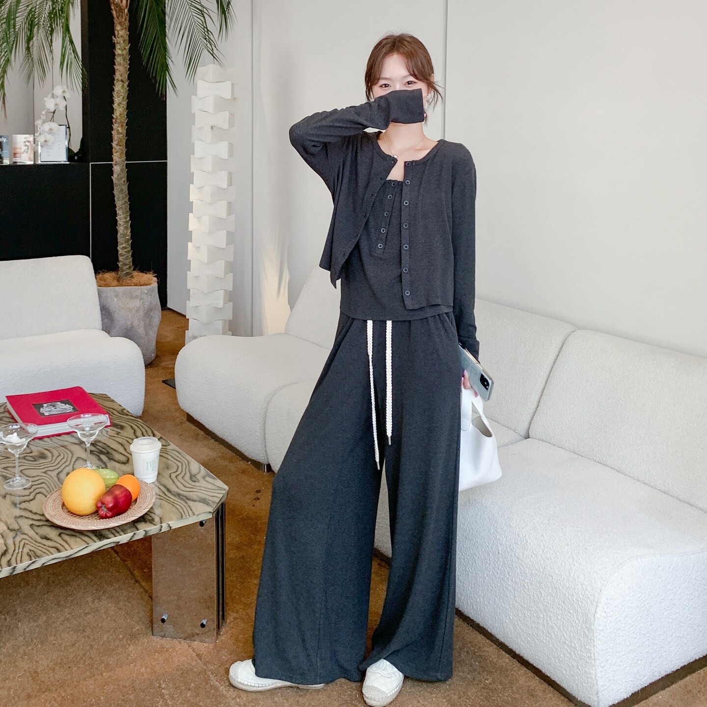 休闲运动灰色开衫吊带长裤套装女春秋高级小众不撞款三件套巨好看,女装套装/套裙,2C251