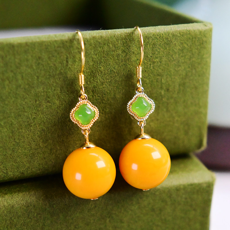 新中式天然蜜蜡耳环鸡油黄琥珀圆珠耳坠S925银防过敏百搭女款耳饰