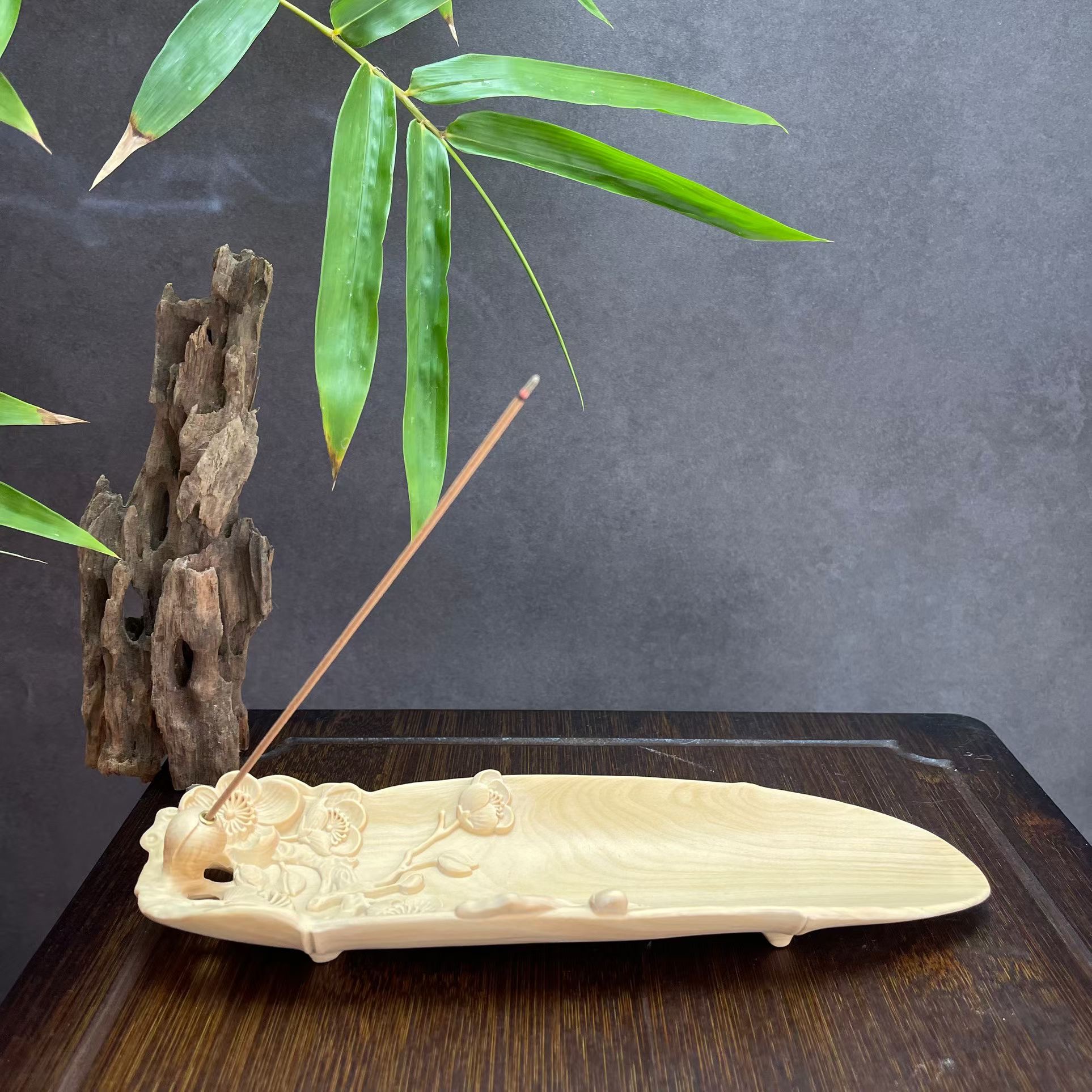 小叶黄杨木雕家居实木香炉梅花香插中式装饰雕刻工艺禅意摆件