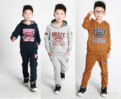 秋冬纯棉运动风连帽卫衣童装