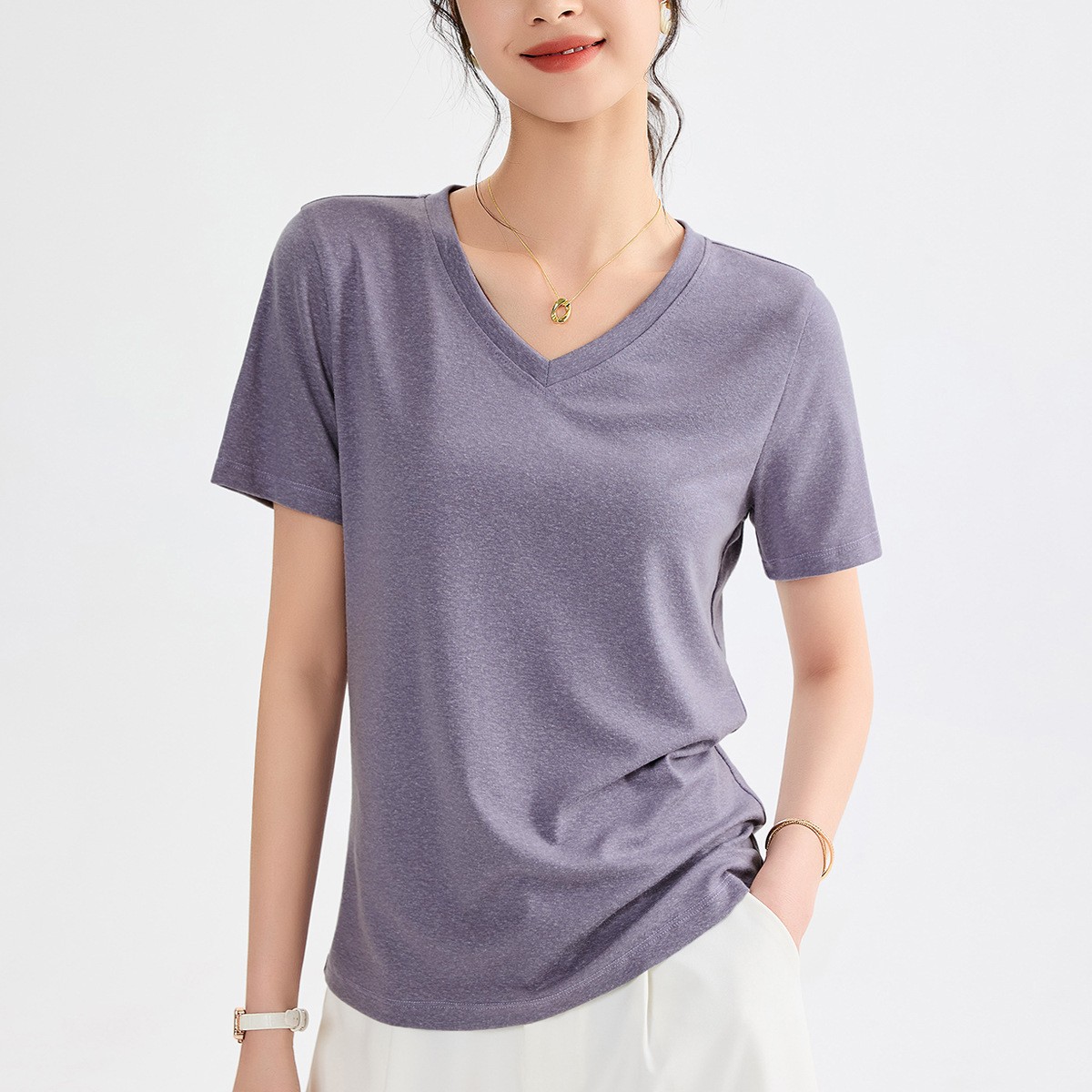 莱赛尔亚麻天丝白色短袖v领T恤女