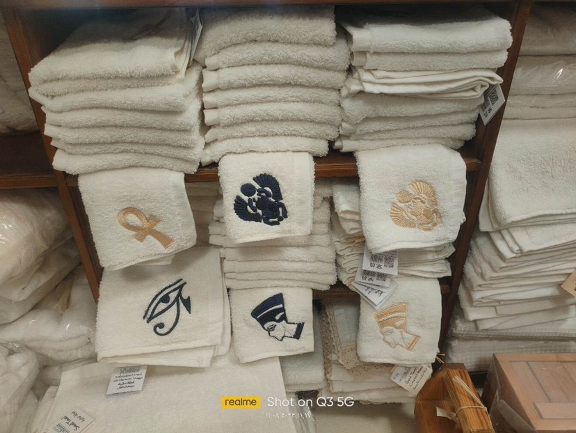 现货Nefertari埃及法老刺绣毛巾手办