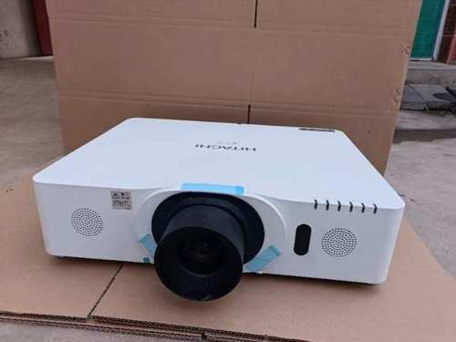 白天直投办公投影机日立高清6200