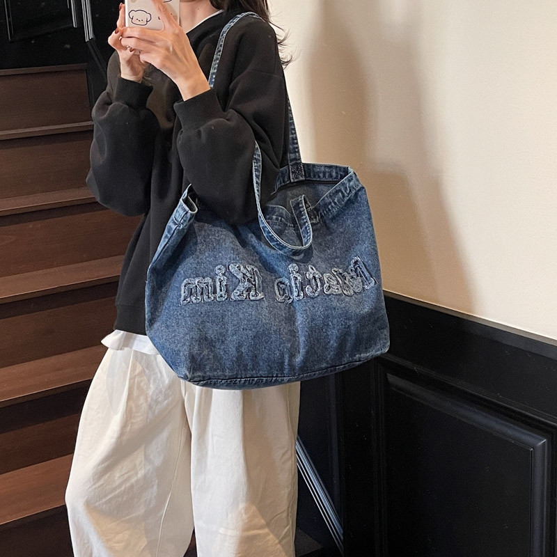 牛仔布包女包2026新款字母刺绣手提包托特包大容量单肩包百搭通勤,箱包皮具/热销女包/男包,单肩包,淘宝优惠券,粉丝福利购,淘宝优惠卷