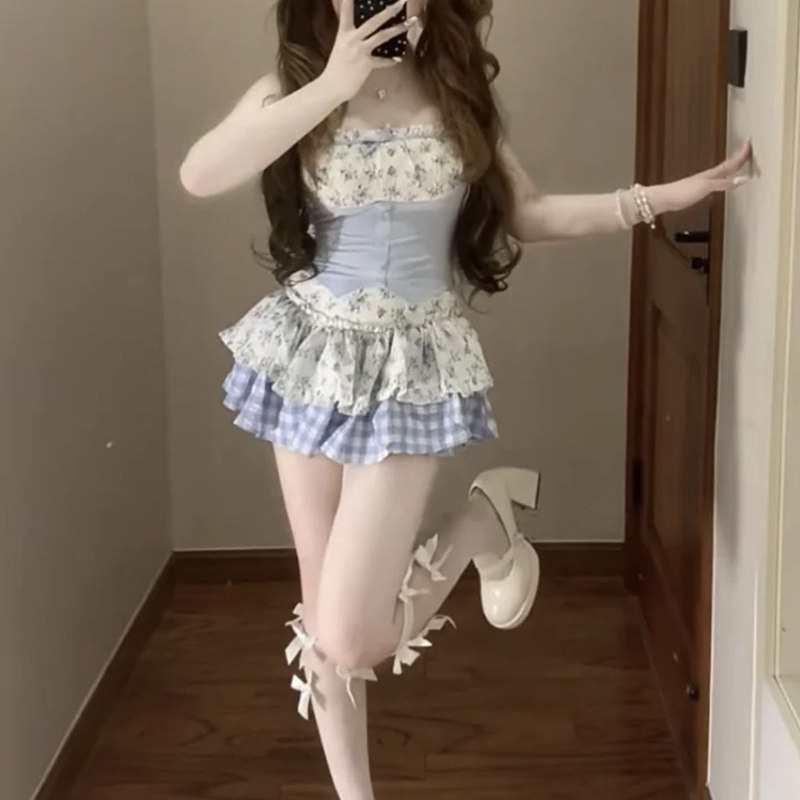 碎花吊带上衣蓬蓬半身短裙两件套