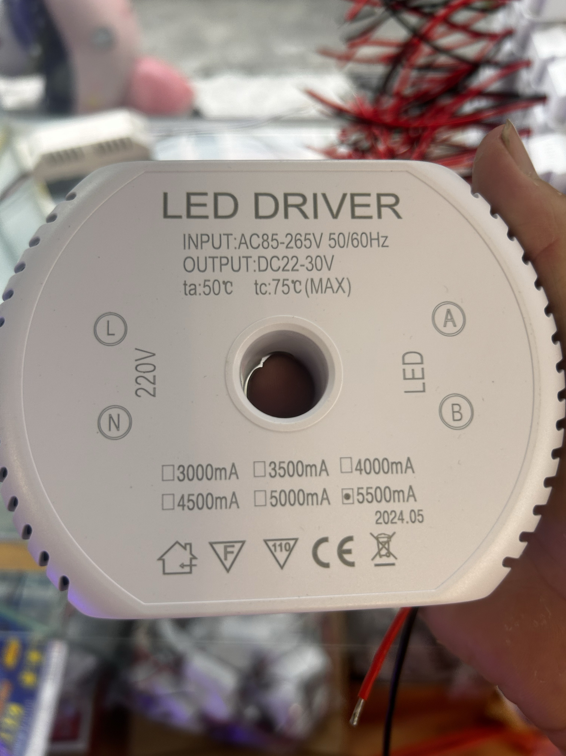 北欧吊灯并联三色驱动LED镇流器电源变压器24Ⅴ一30Ⅴ并联