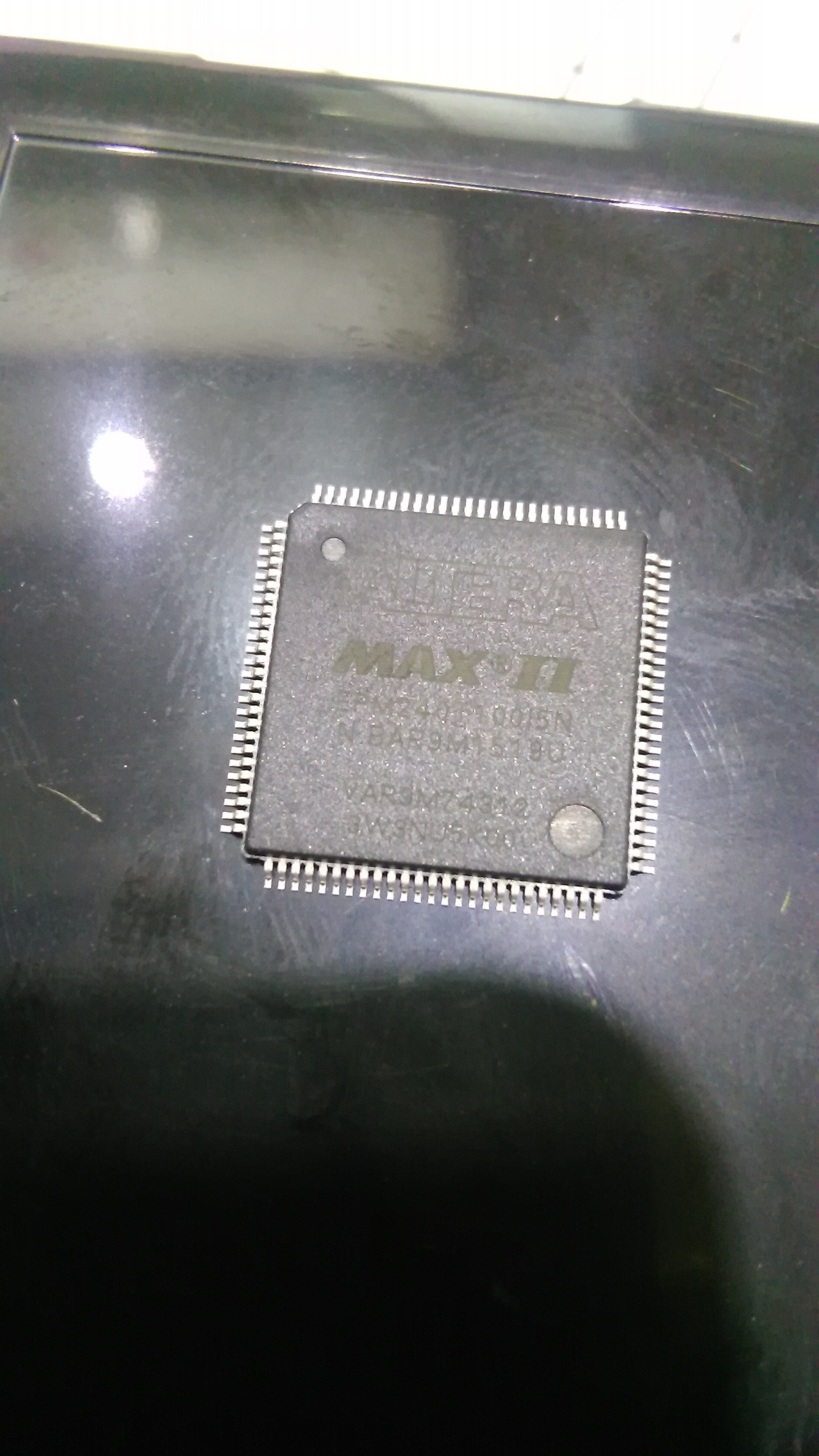 全新原装正品 EPM240T100I5N EPM240T100 实拍现货