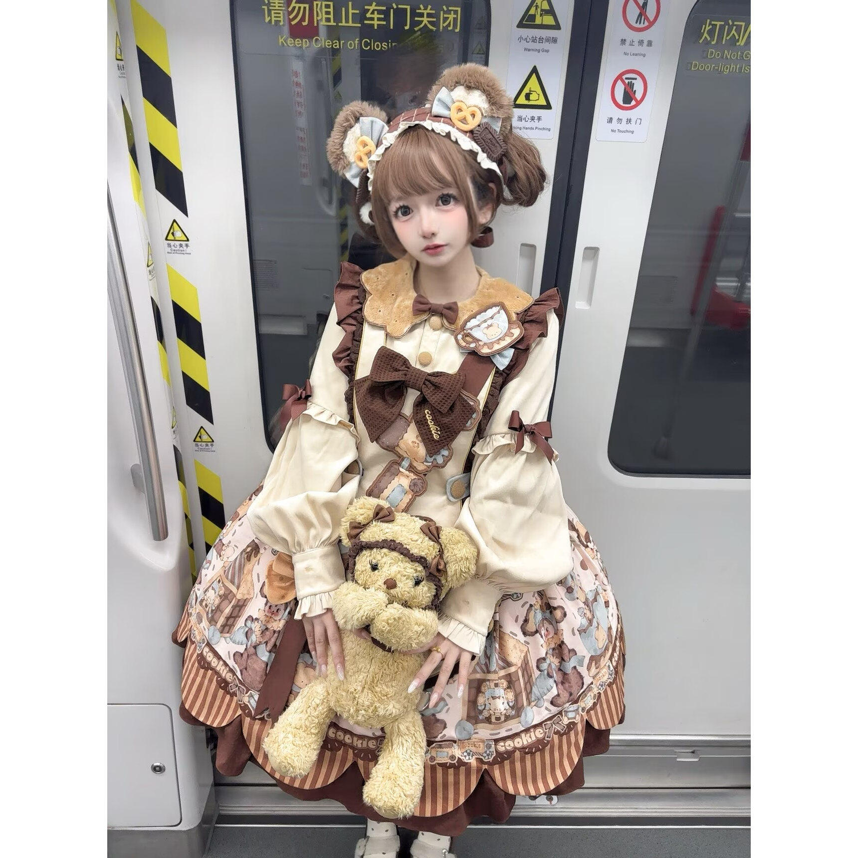 三天发秋冬《熊仔饼干》lolita原创设计风奶油蛋糕天使草莓匣洋装