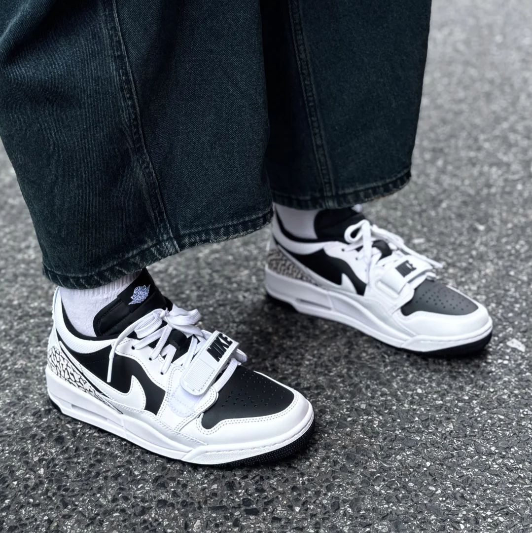 AJ312白黑男女童运动休闲篮球鞋