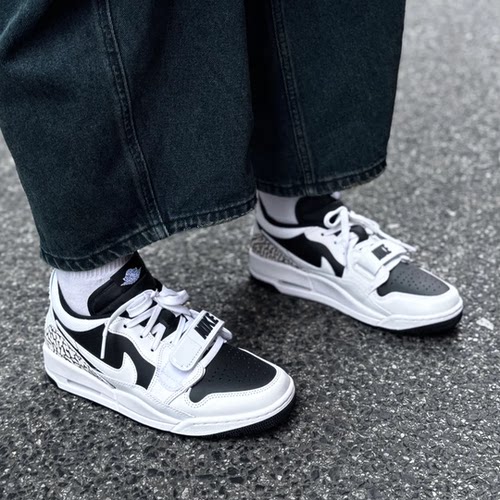 AJ312白黑男女童运动休闲篮球鞋