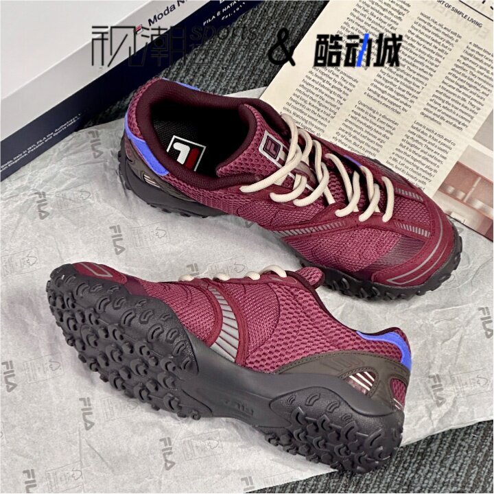 斐乐跳跳鞋深红公牛女薄底芭蕾鞋