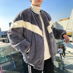 羊羔毛复古秋冬港风男士兔毛休闲大码拼接棒球男夹克图片