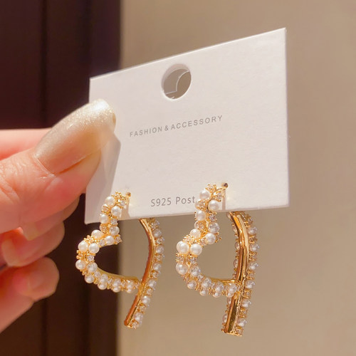 高级感轻奢满钻交叉珍珠爱心耳环女复古金色夸张小众气质耳钉耳饰