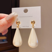 2025新款 百搭耳饰耳钉 复古港风气质水滴珍珠耳环女大气夸张法式