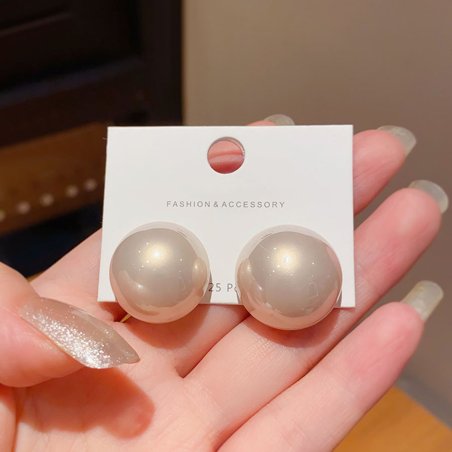 通勤百搭珍珠耳钉女复古粉色耳环2025新款爆款高级感气质独特耳饰