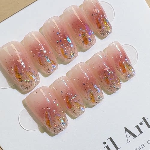 腮红极光钻穿戴甲如识纯欲温柔