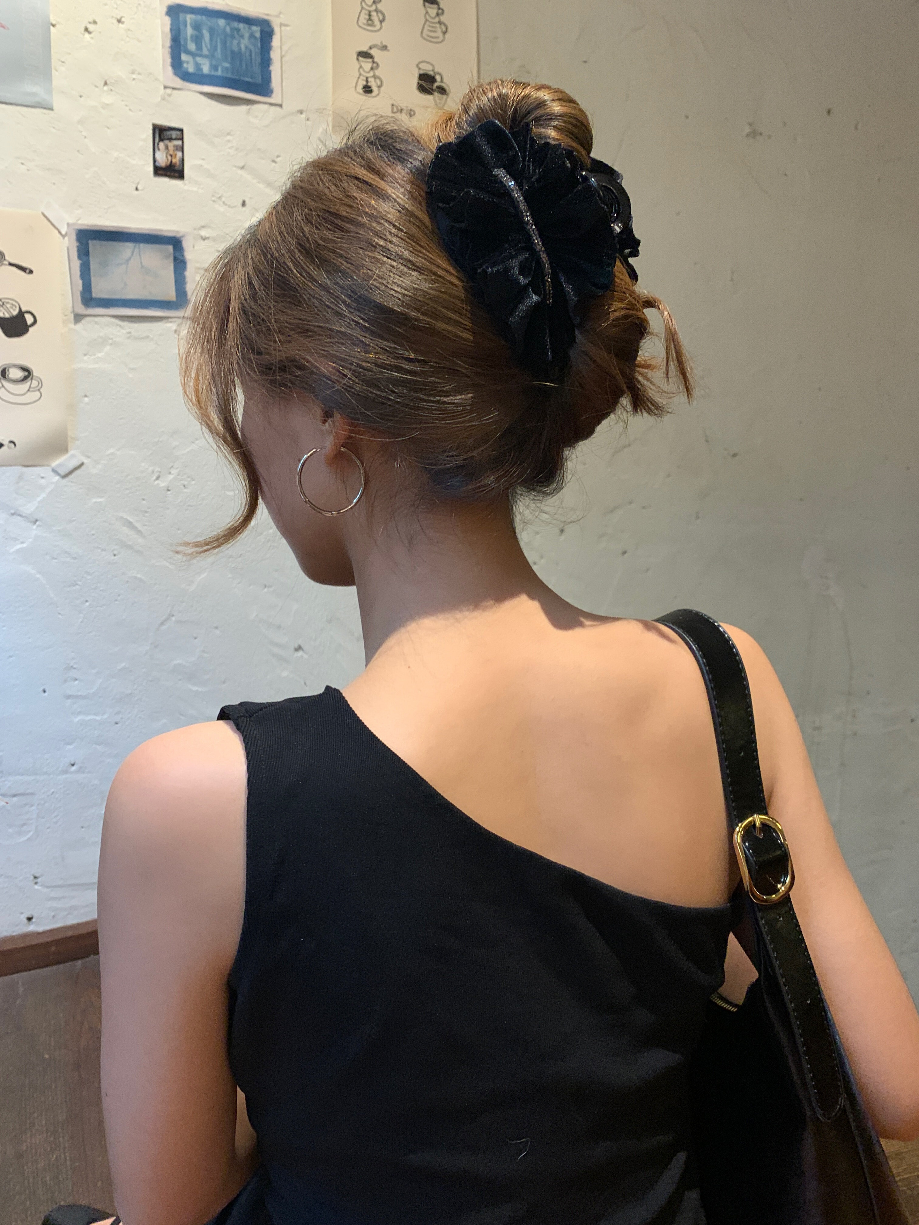 韩国2025新款高级感复古气质满钻丝绒褶皱点钻鲨鱼夹后脑勺盘发夹