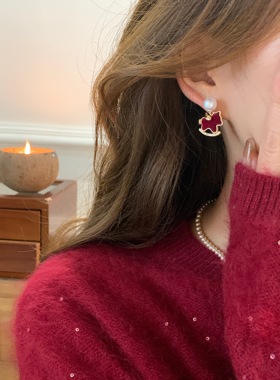 植绒小马珍珠红色耳坠耳钉银针高级气质耳环女本命年耳饰新年礼物