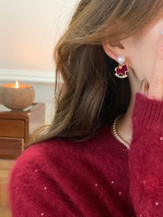 植绒小马珍珠红色耳坠耳钉银针高级气质耳环女本命年耳饰新年礼物