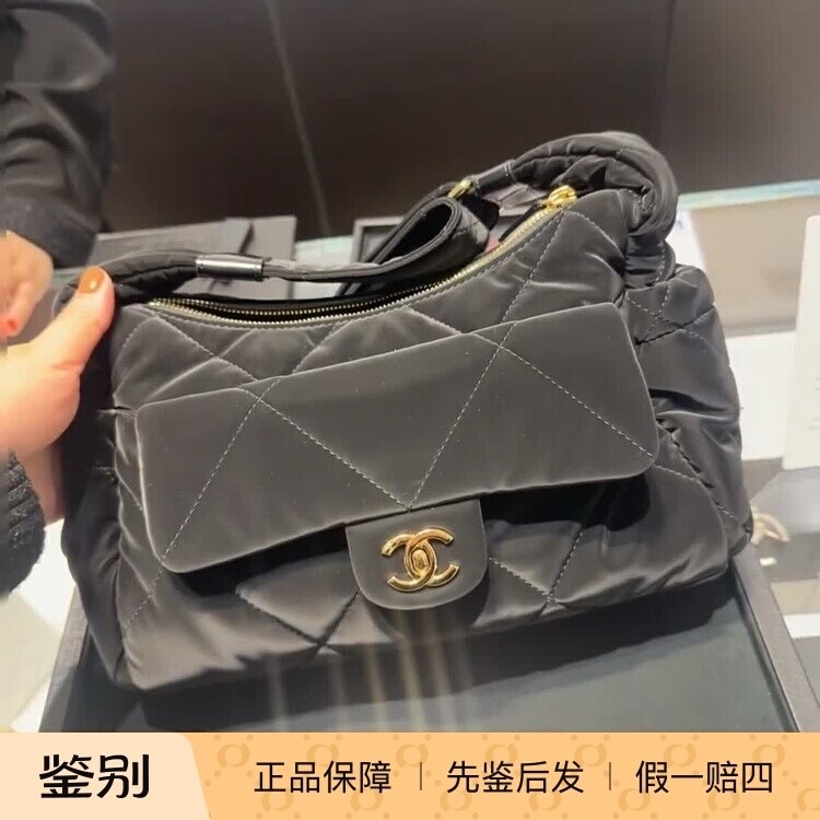 香奈儿滑雪丝绒系列保龄球单肩