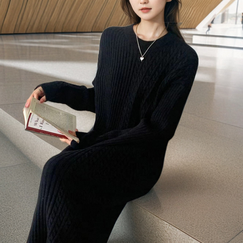 粗线圆领麻花羊毛衫毛衣连衣裙女加长款秋冬加厚宽松针织长裙内搭