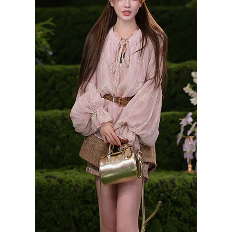吞吞穿搭日记【仙灵之舞 粉色】小美女 亮片刺绣灯笼袖小衫