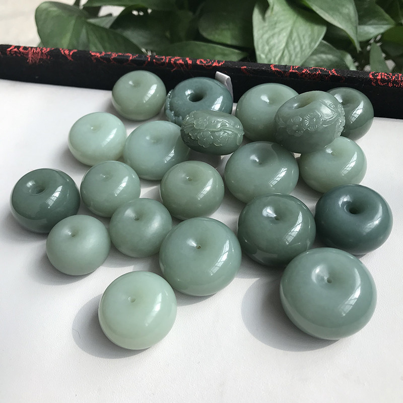 和田玉且末蓝烟紫羊脂白面包圈吊坠平安扣男女款素面雕花挂件衣链,珠宝/钻石/翡翠,颈饰,淘宝优惠券,粉丝福利购,淘宝优惠卷