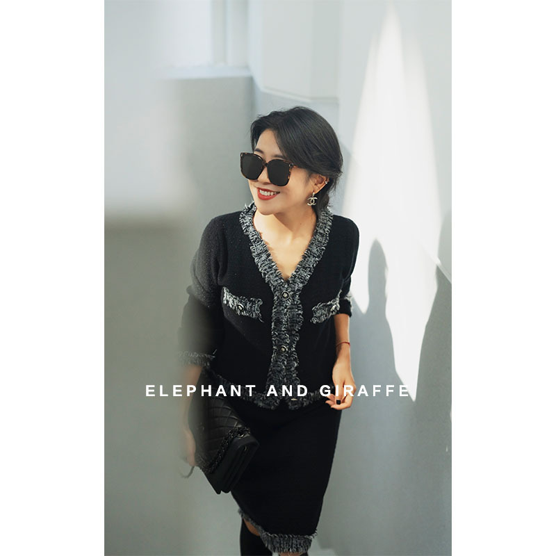大象和长颈鹿 时髦女郎 复古精致定纺小香风针织套装 408214
