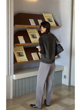 大象和长颈鹿 春季新款 干练利落 灰色短款西服套装-西裤 302103