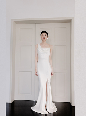 Nomeives 2025新款白色晨袍单肩显瘦鱼尾缎面新娘轻婚纱晚礼服女