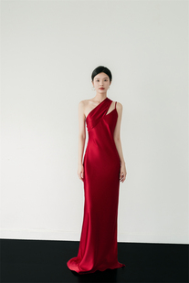 高级简约中式 玫瑰 婚礼敬 显瘦新娘宴会晚礼服红 Nomeives